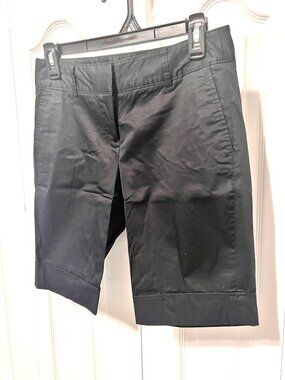 Will Smith-Women's Size 2 Long (10 1/2" Ins) Bermuda Shorts-Comfy-Stretch-Classy